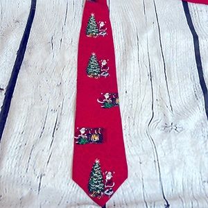 Sturbridge Red Christmas Tree Santa Claus Silk Tie Excellent Condition